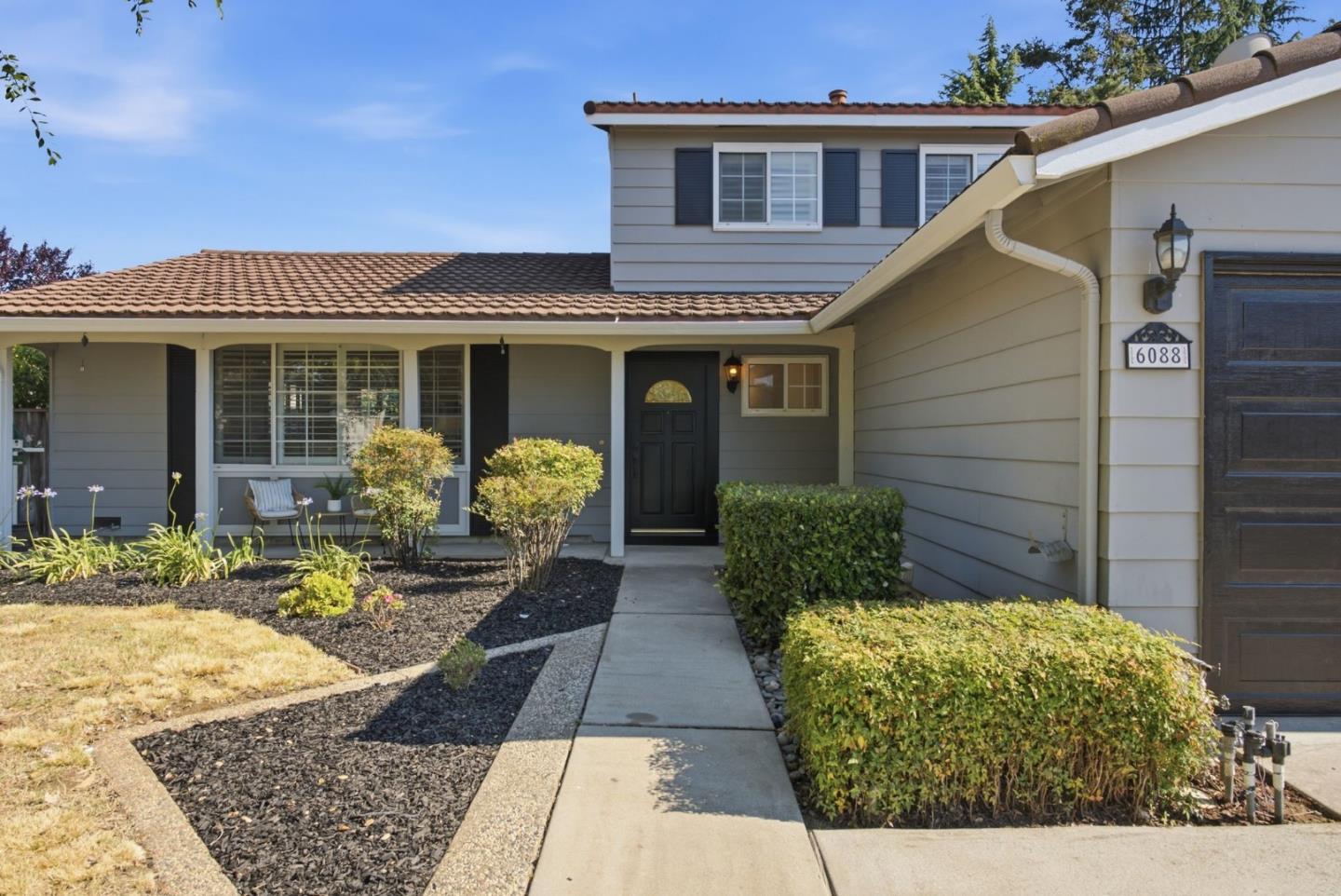 6088 Knoll Park Court