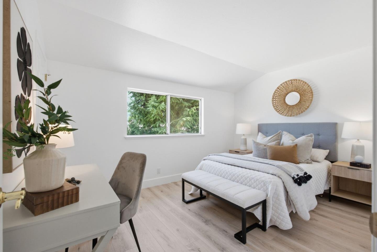 6088 Knoll Park Court