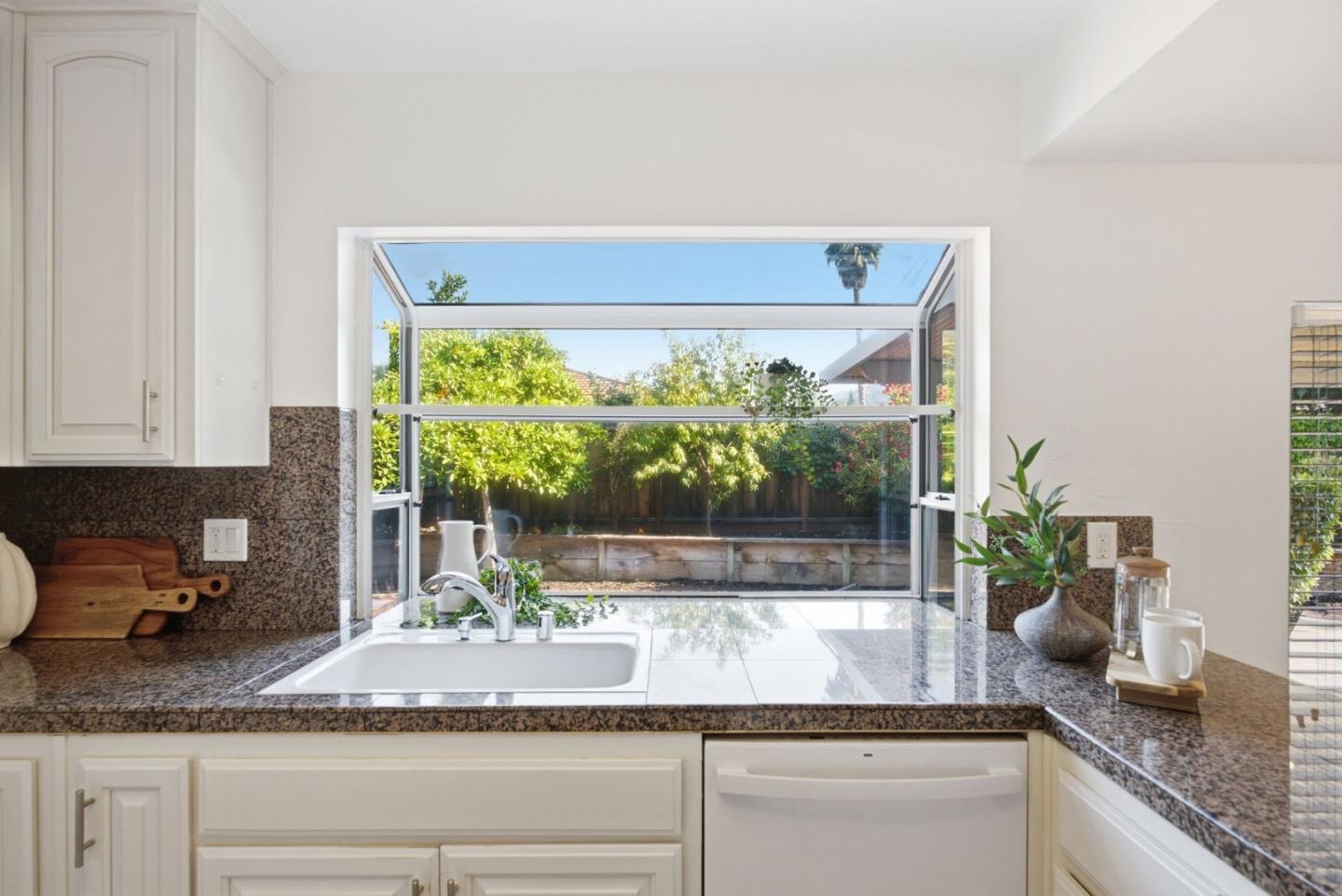6088 Knoll Park Court