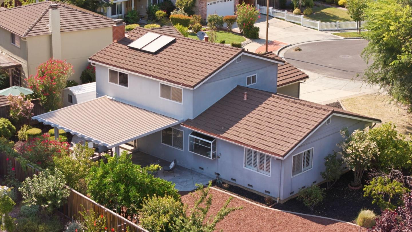 6088 Knoll Park Court