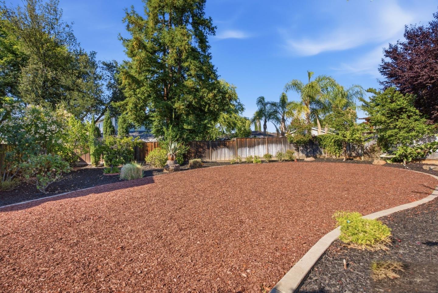 6088 Knoll Park Court