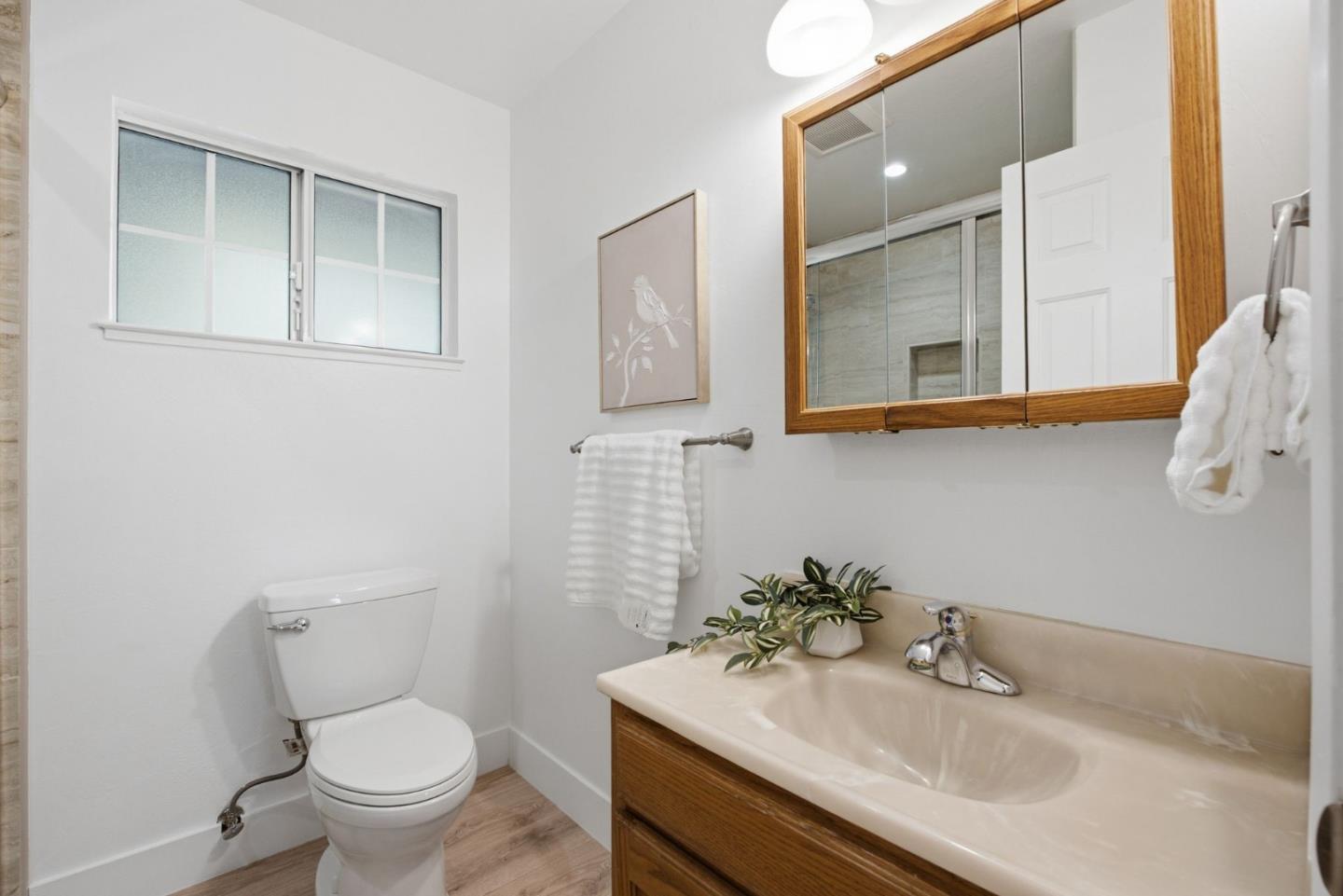 6088 Knoll Park Court