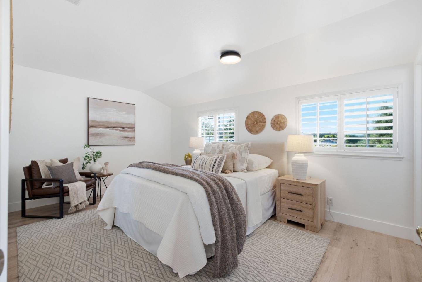 6088 Knoll Park Court