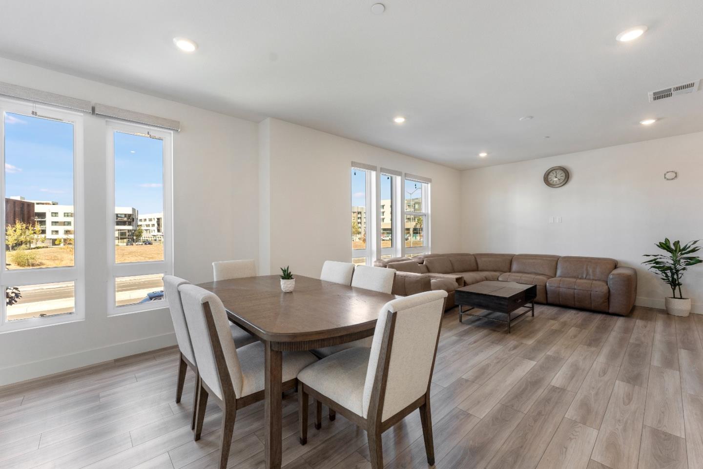 44887 S Grimmer BLVD 201