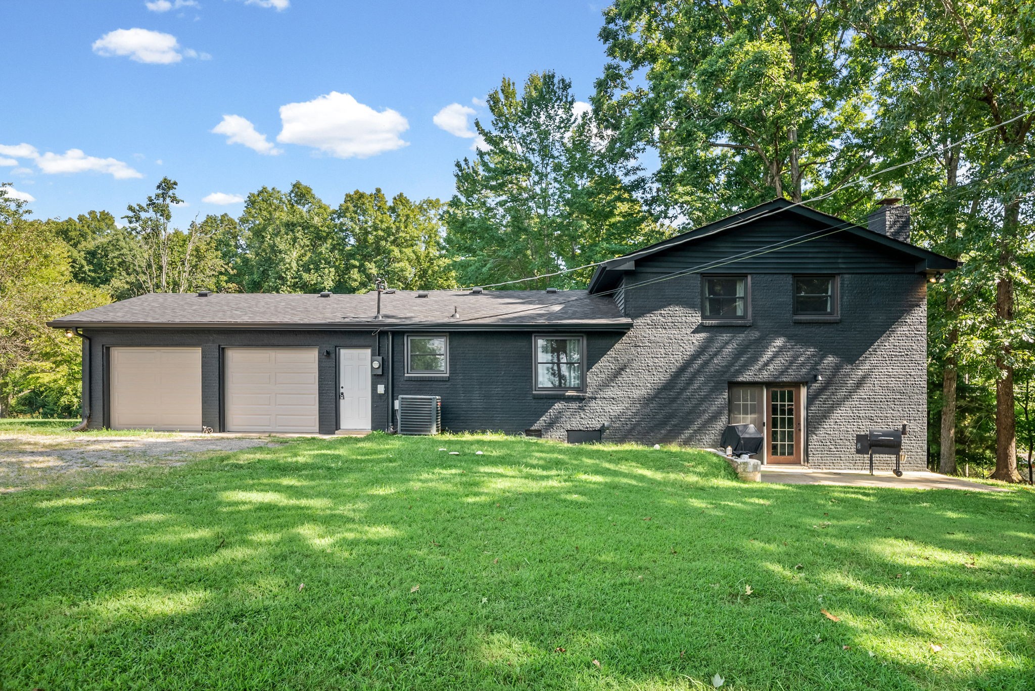 2050 Outlaw Rd
