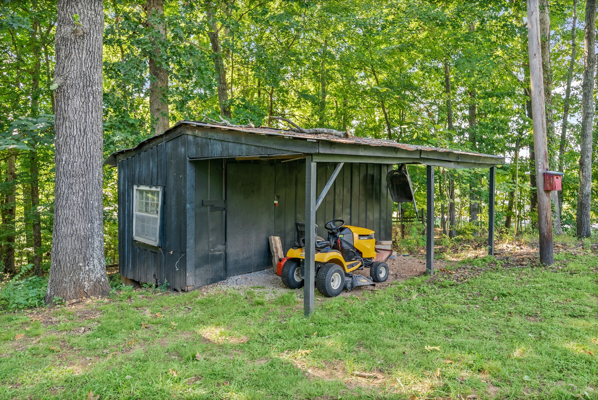 2050 Outlaw Rd