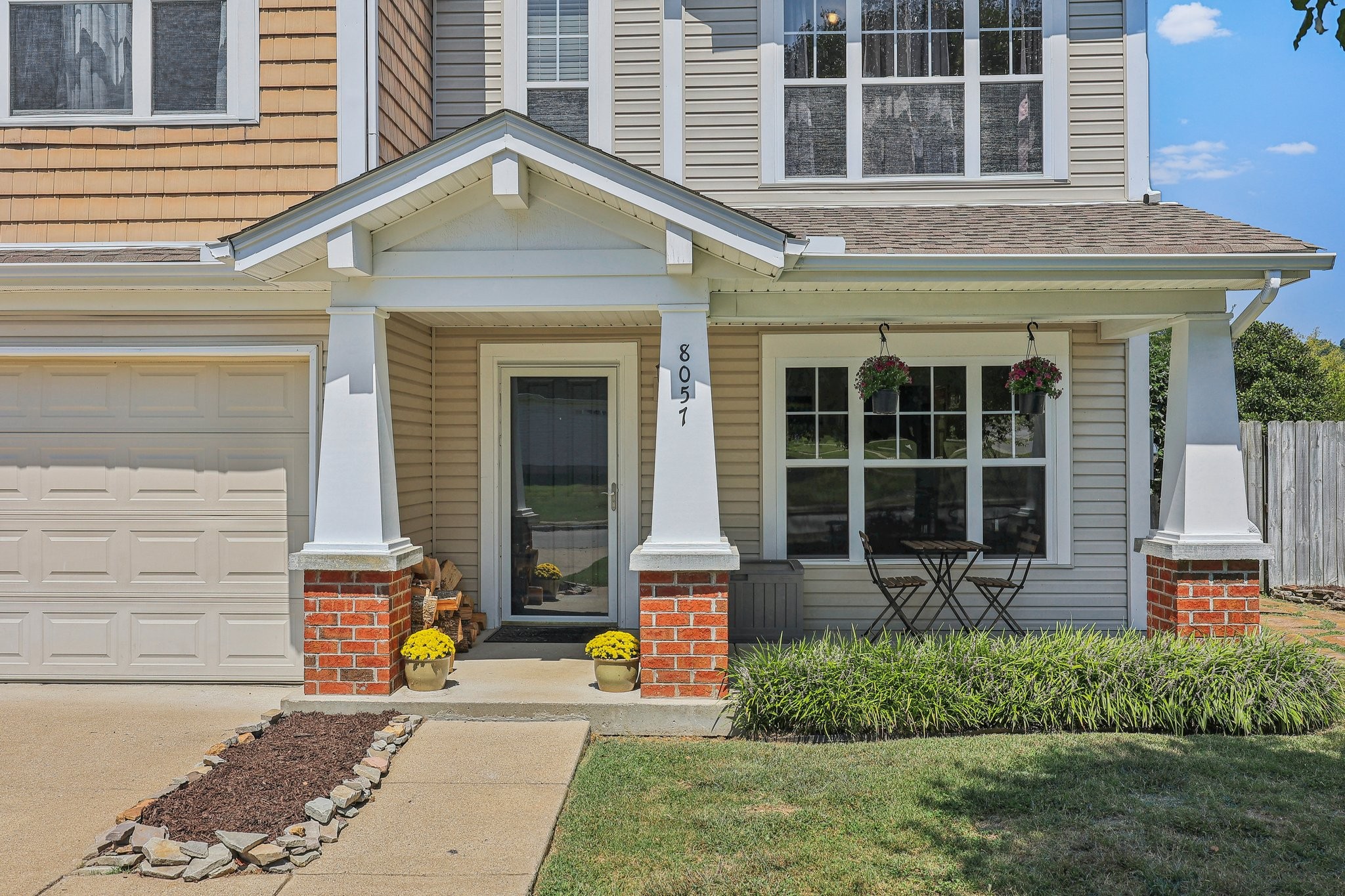 8057 Boone Trce