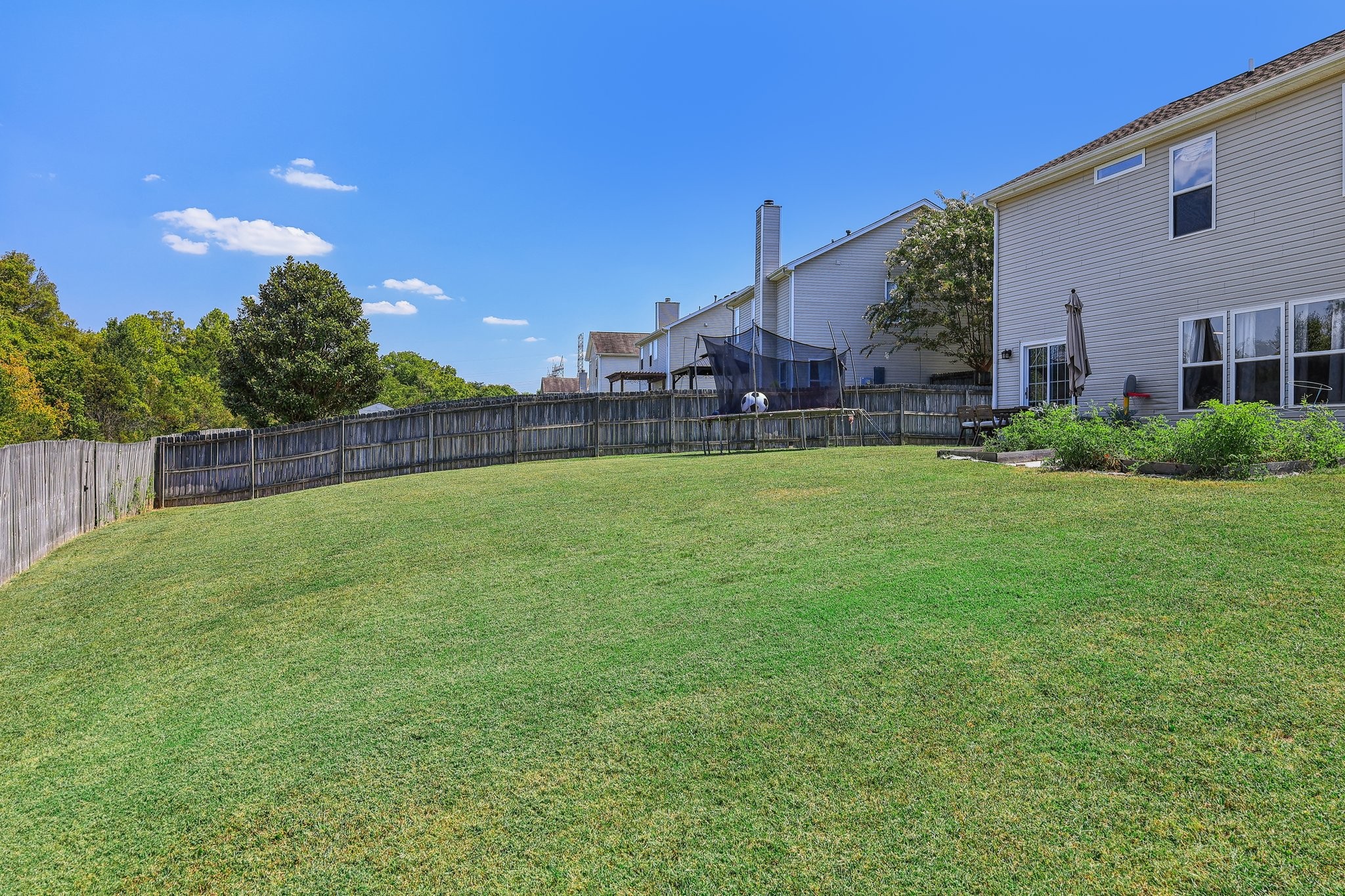 8057 Boone Trce
