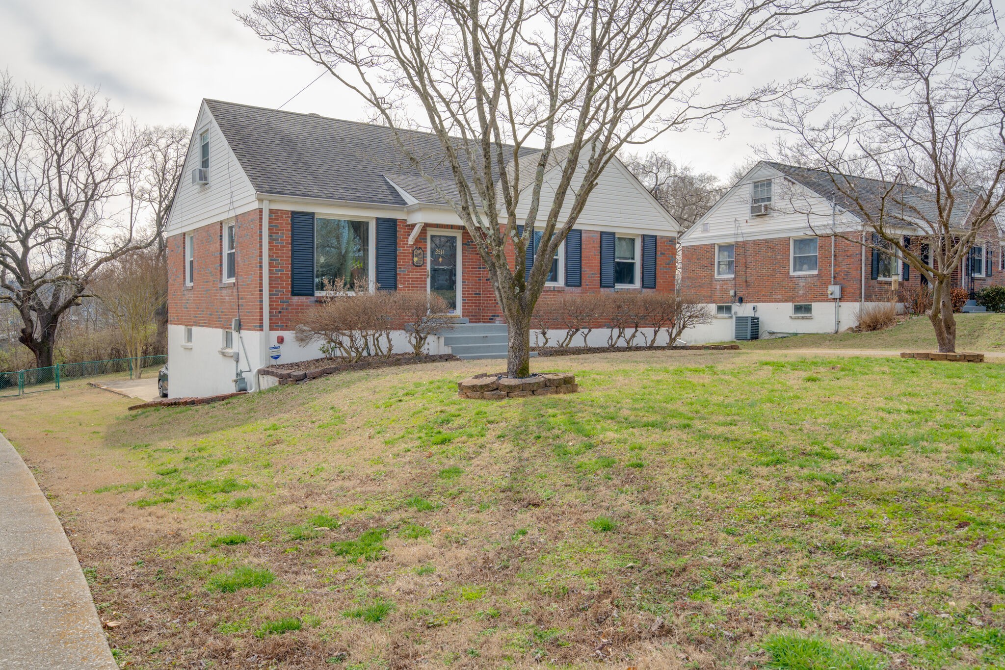 2514 Sheridan Rd