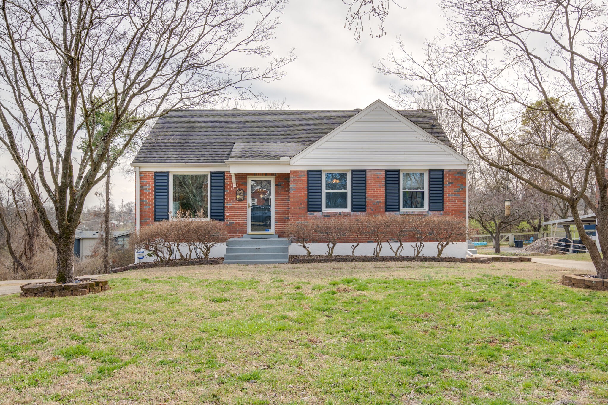 2514 Sheridan Rd