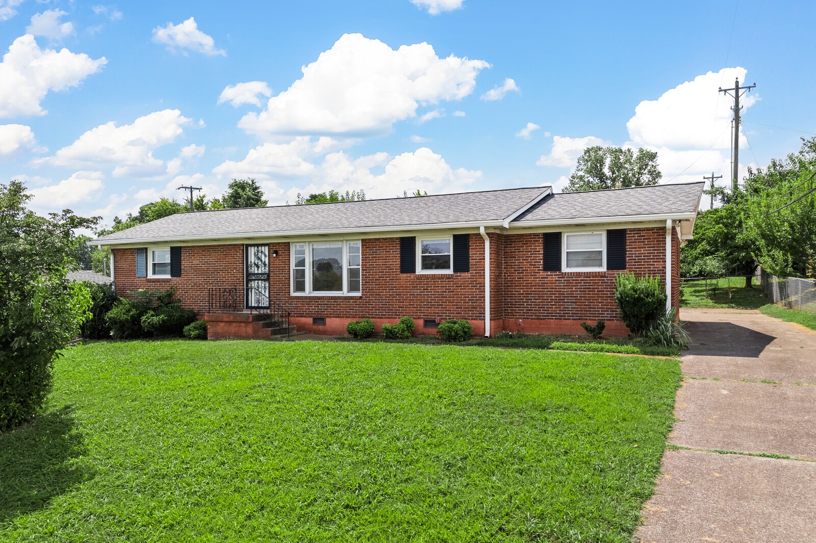 2817 Fortland Dr