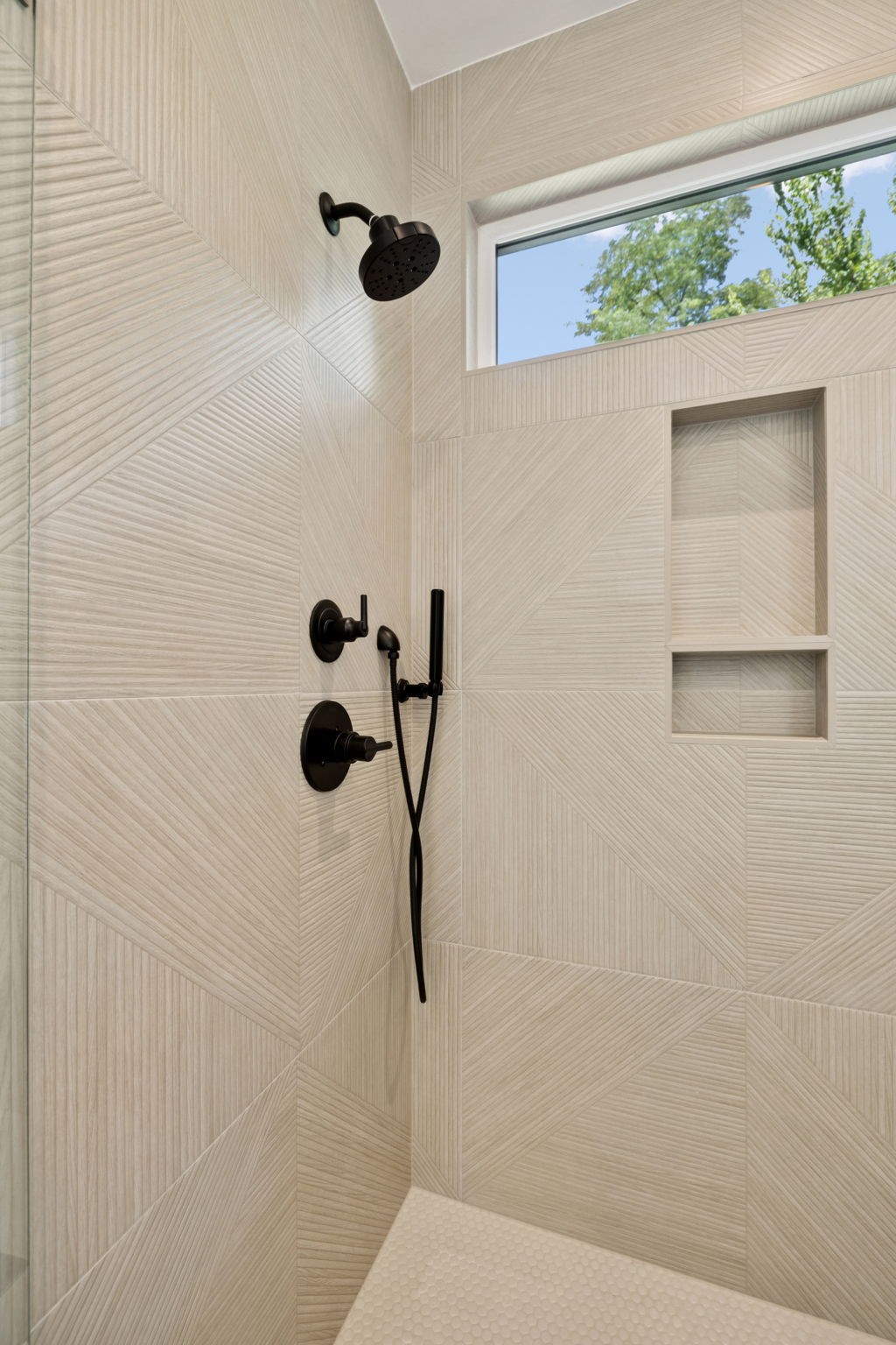 4D Belle Forrest Ave