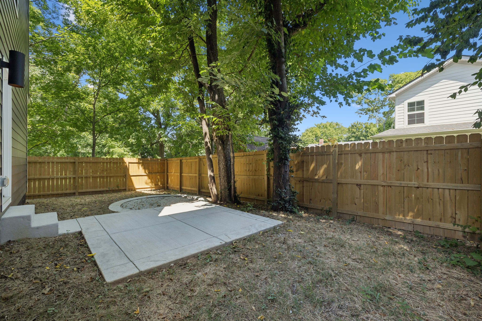 4D Belle Forrest Ave