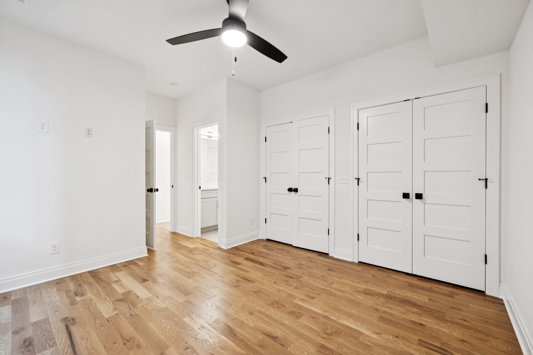 4D Belle Forrest Ave