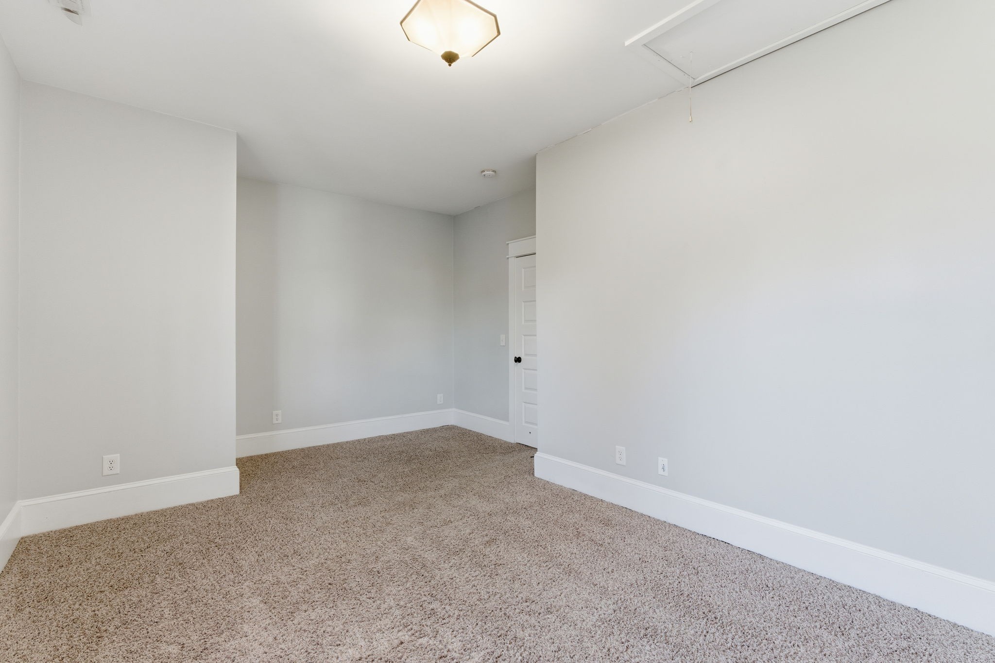 1601 Douglas Ave Unit: A