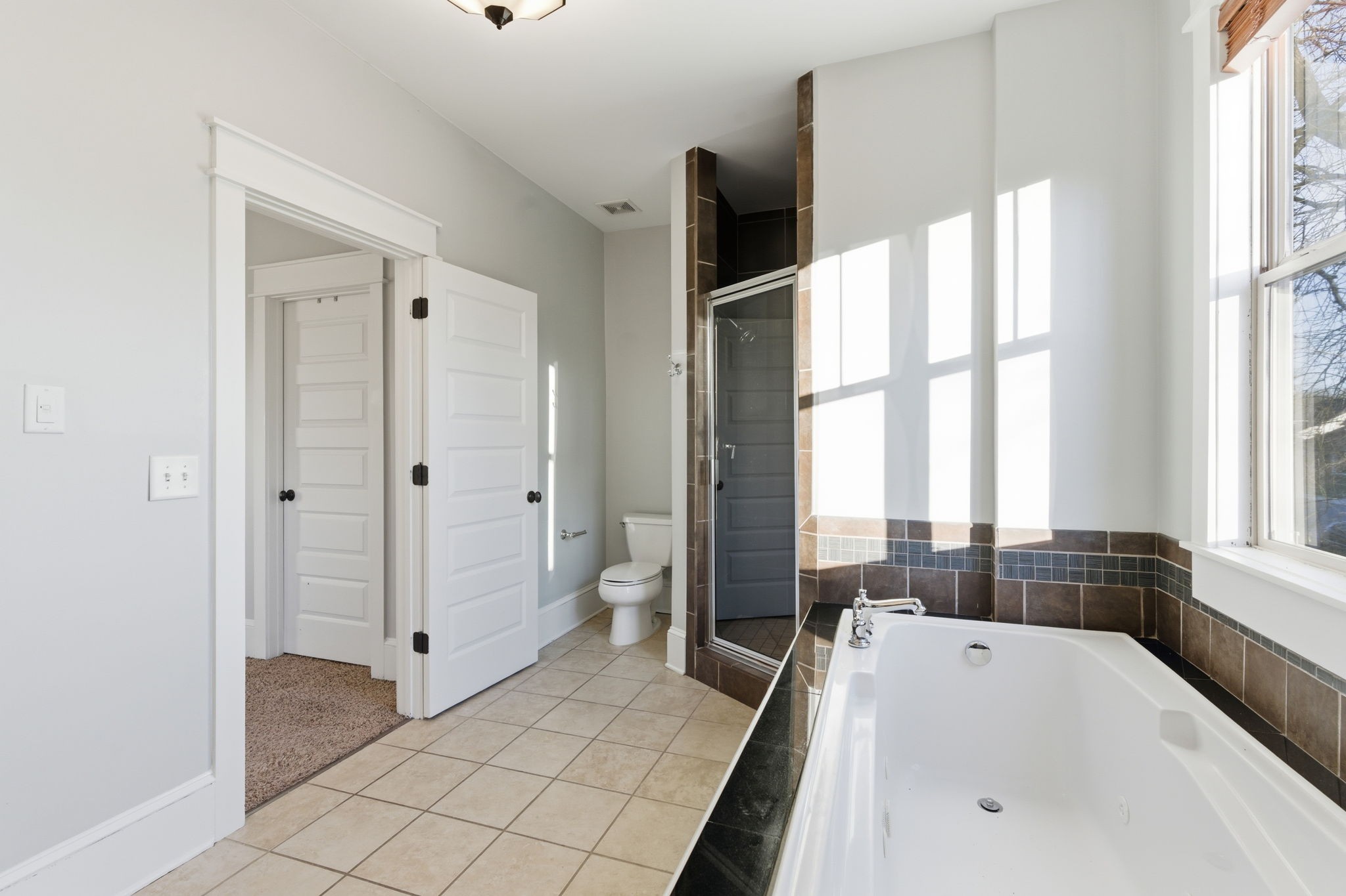 1601 Douglas Ave Unit: A