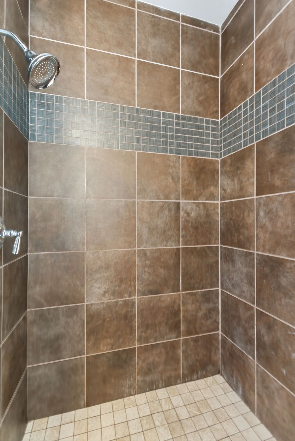 1601 Douglas Ave Unit: A