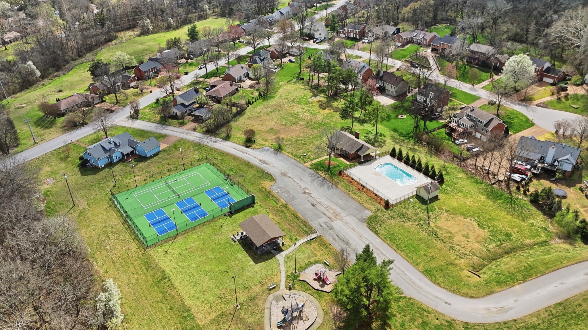 1015 Boxwood Dr