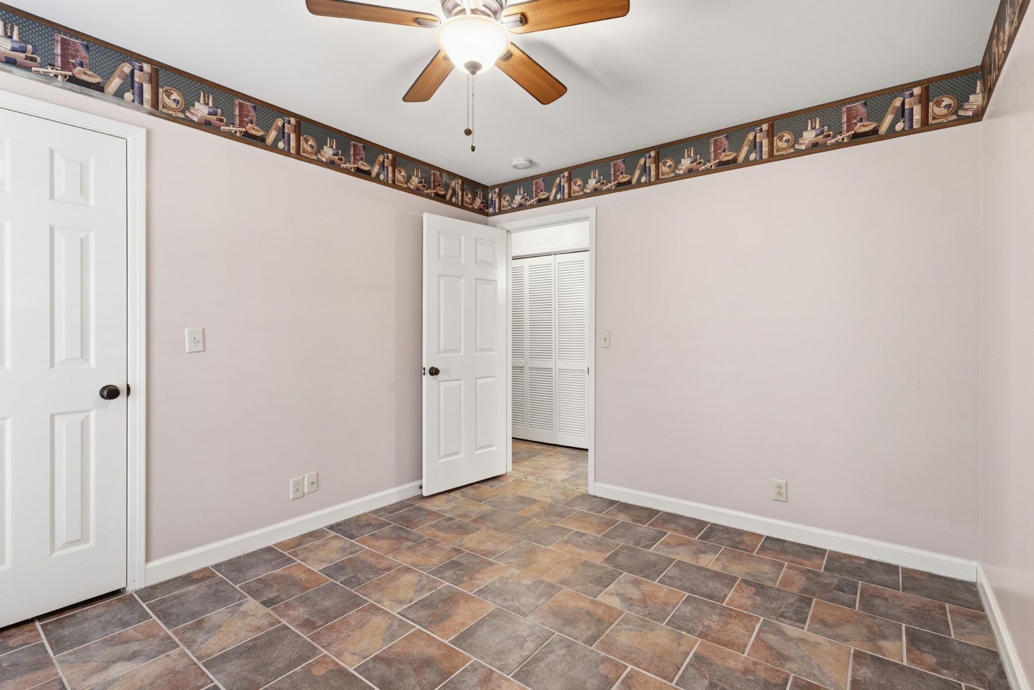 1015 Boxwood Dr