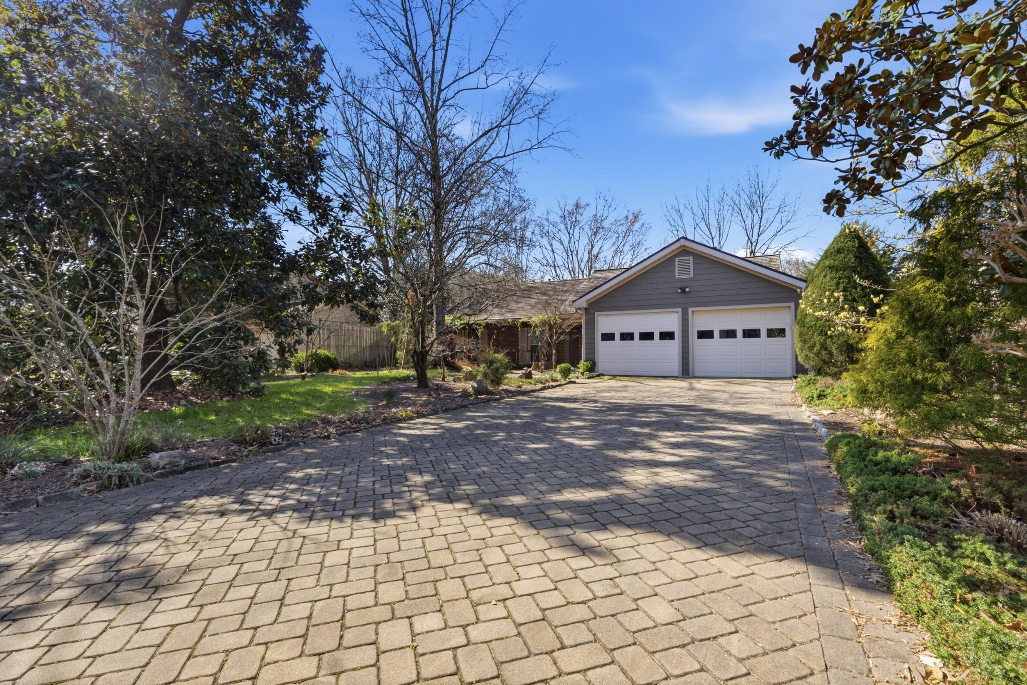 1015 Boxwood Dr