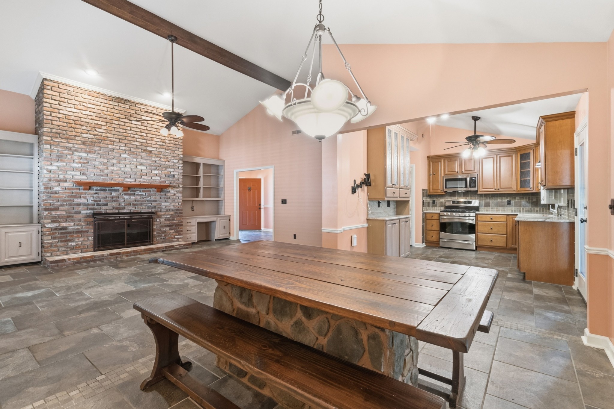 1015 Boxwood Dr