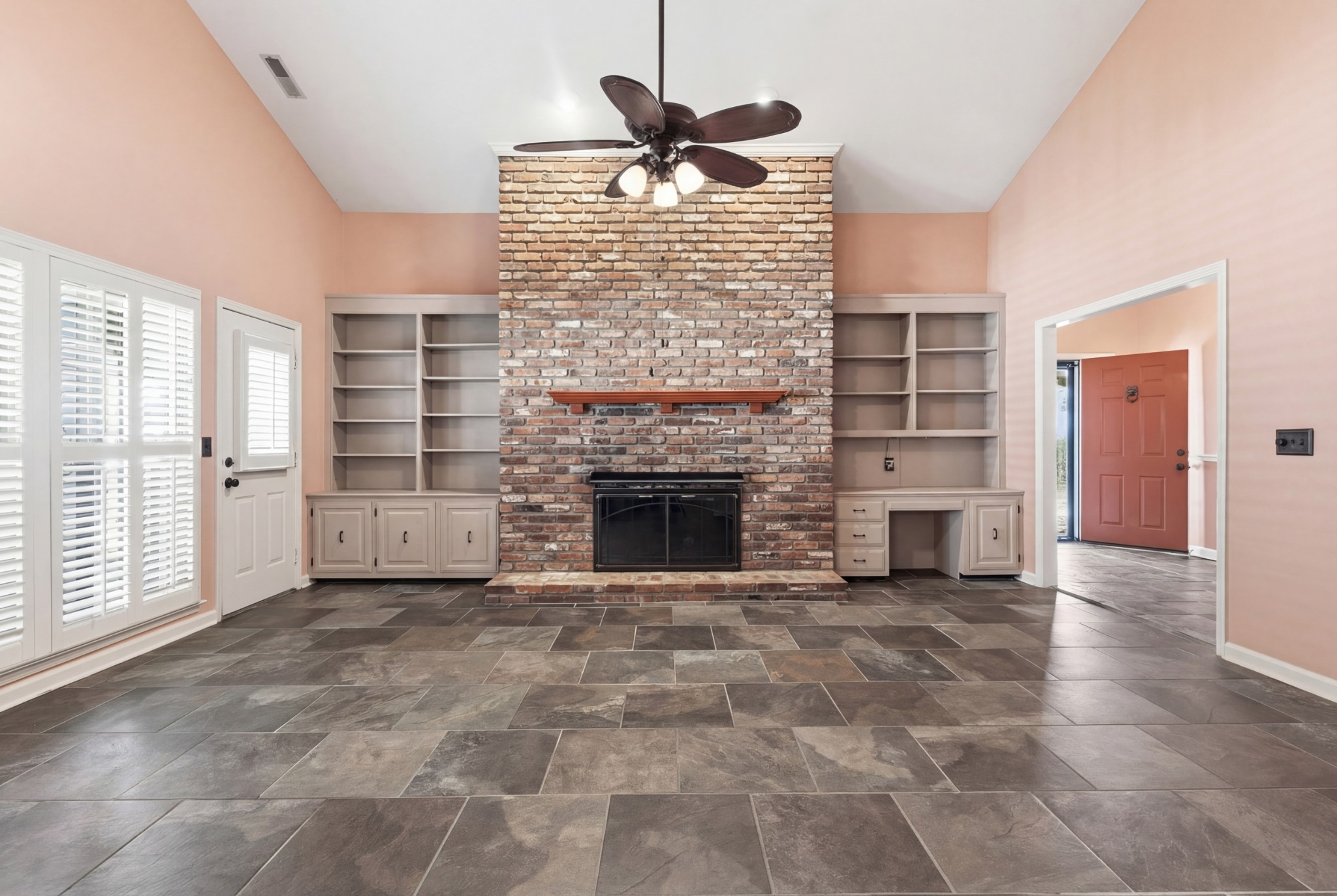1015 Boxwood Dr