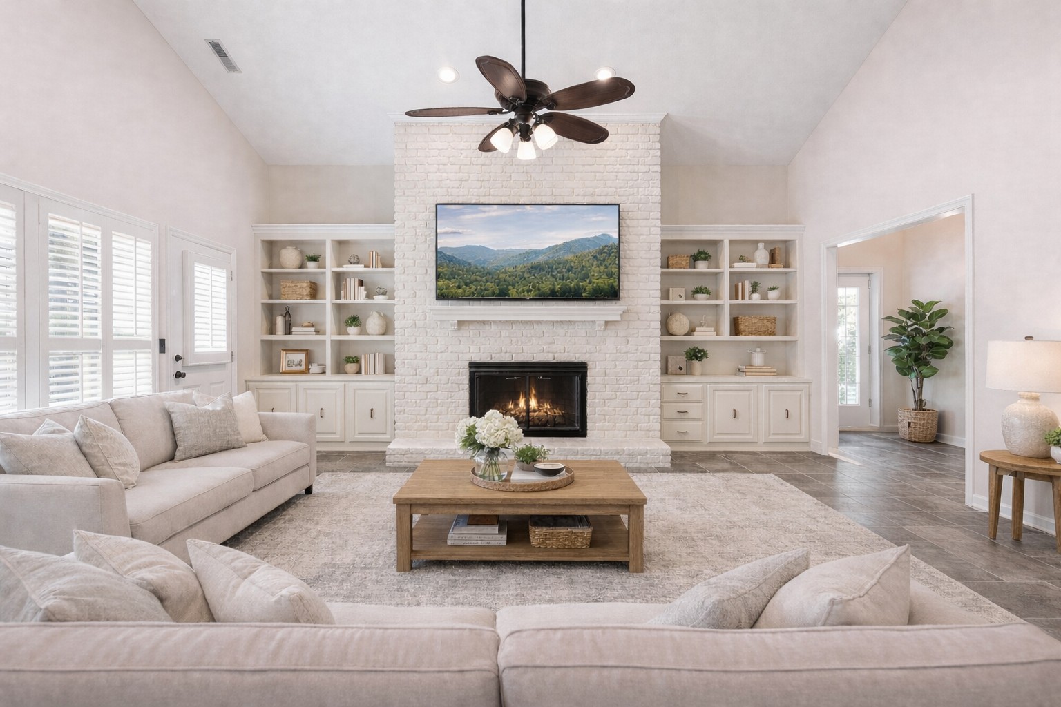 1015 Boxwood Dr