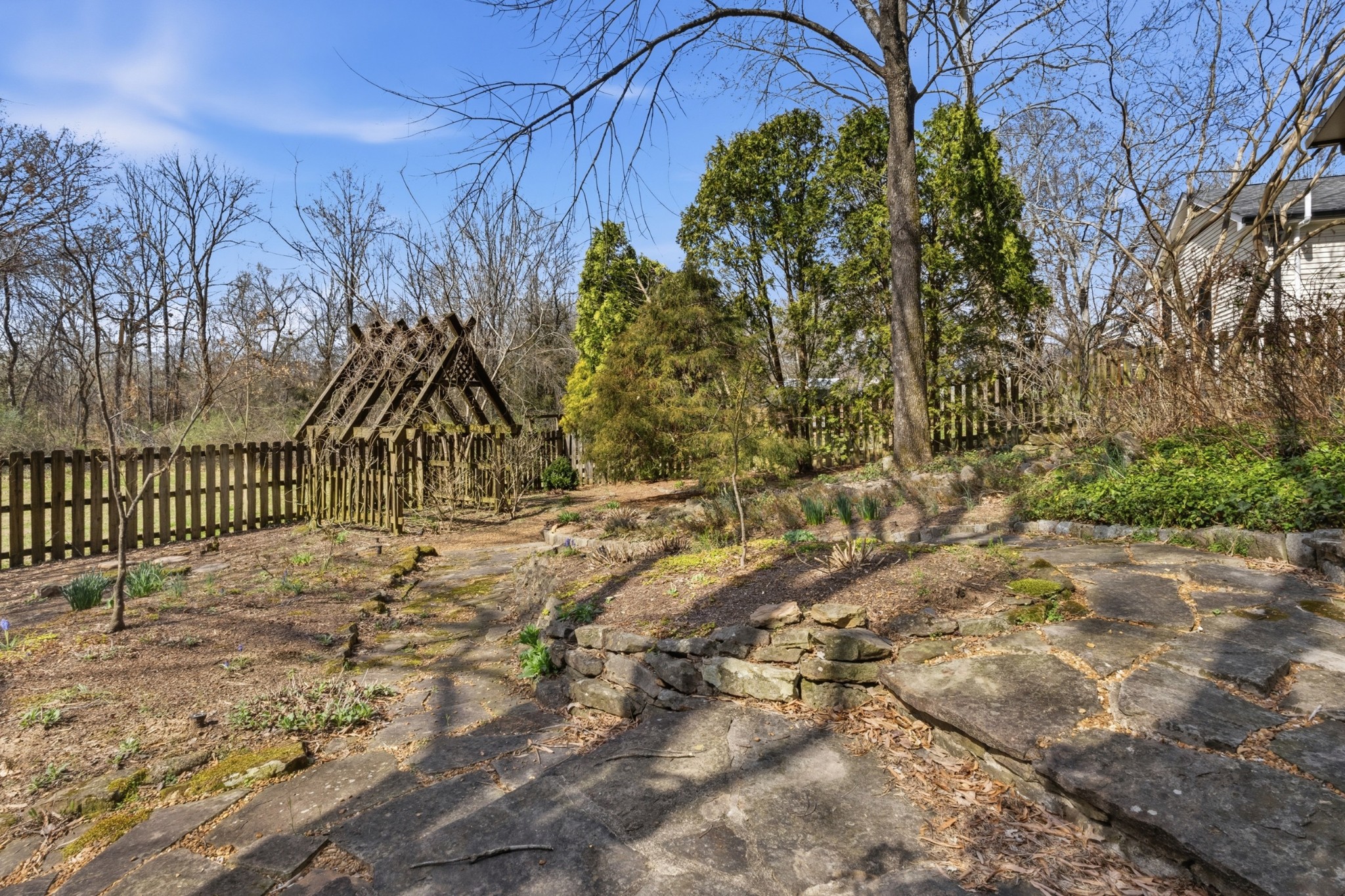 1015 Boxwood Dr