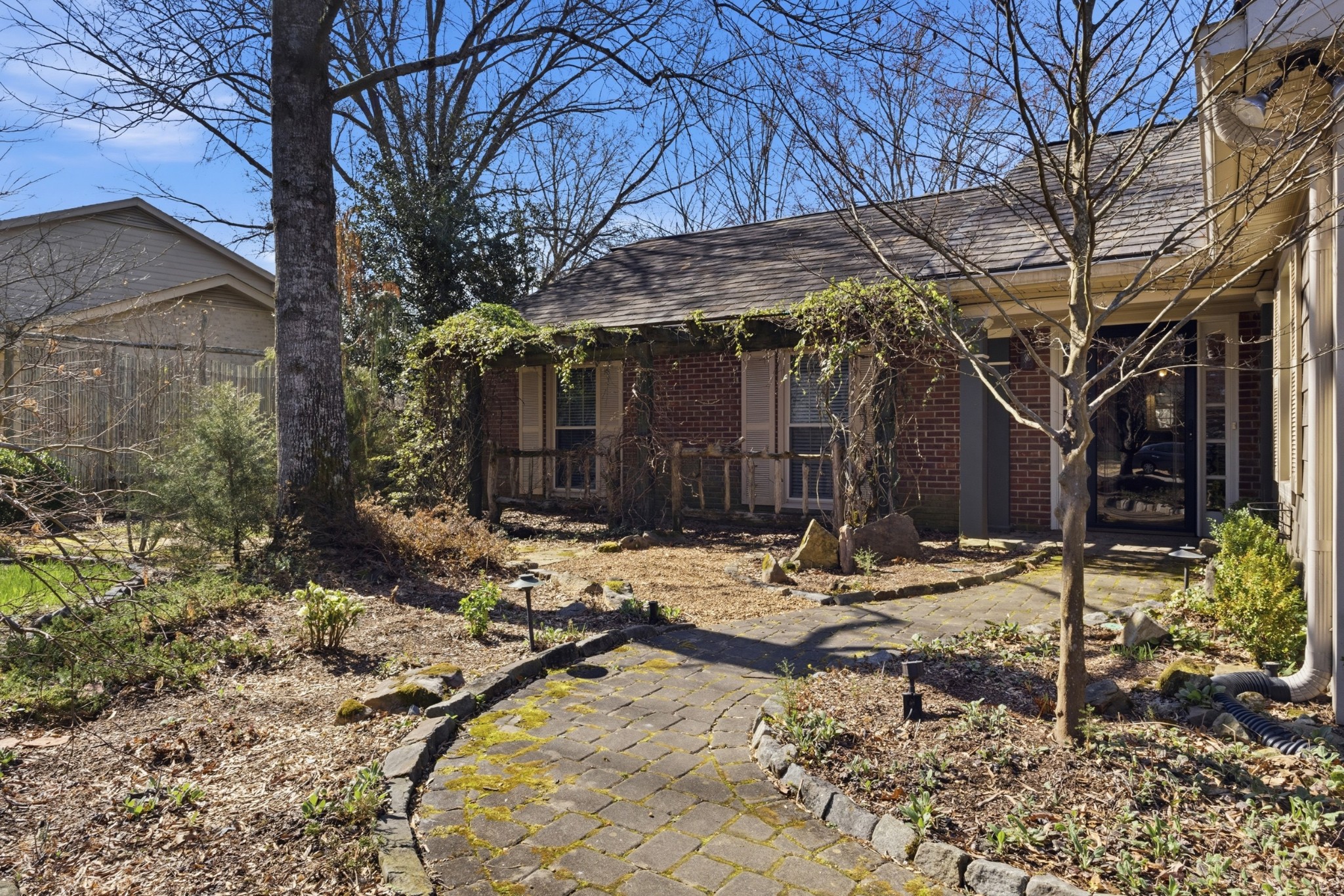 1015 Boxwood Dr