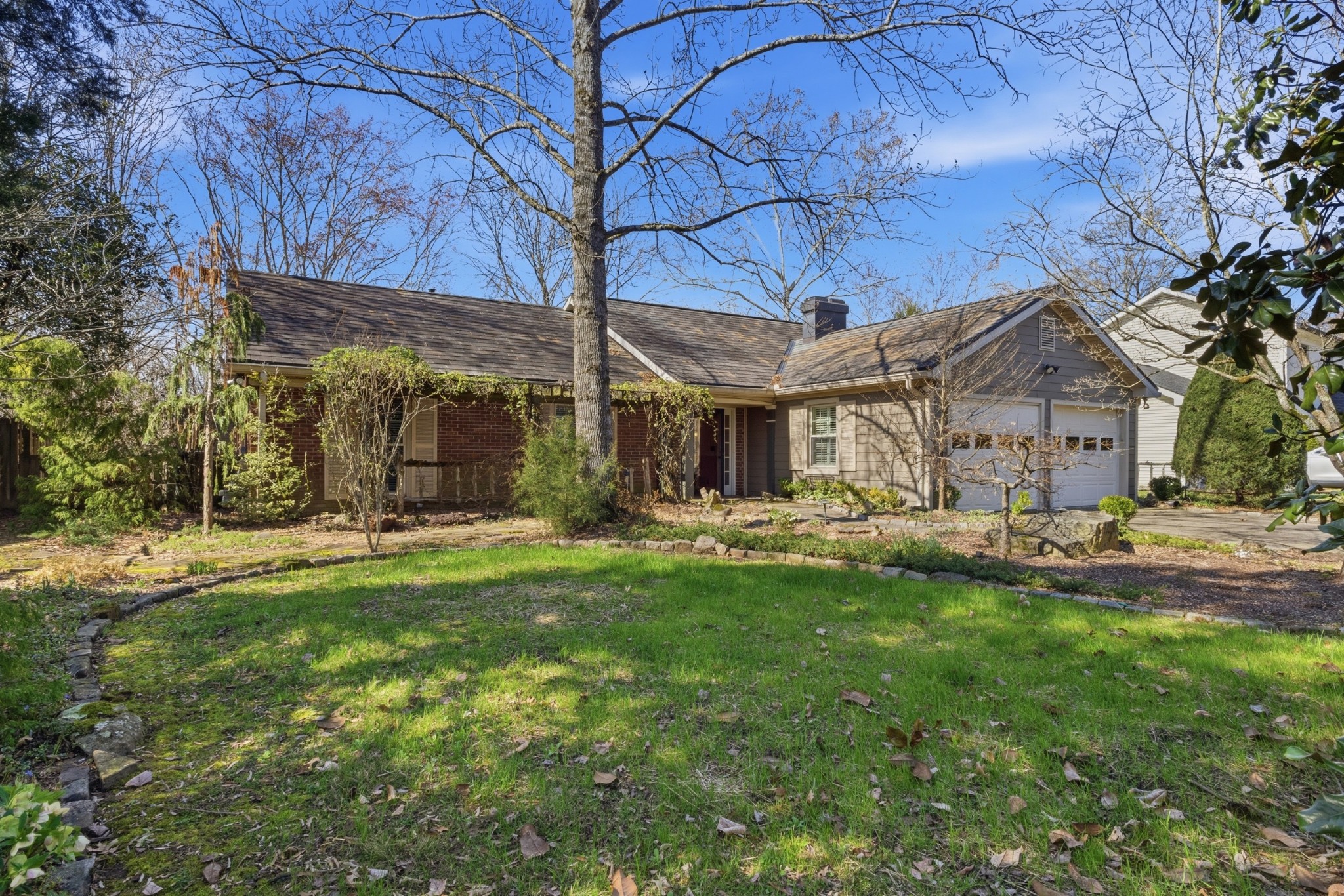 1015 Boxwood Dr