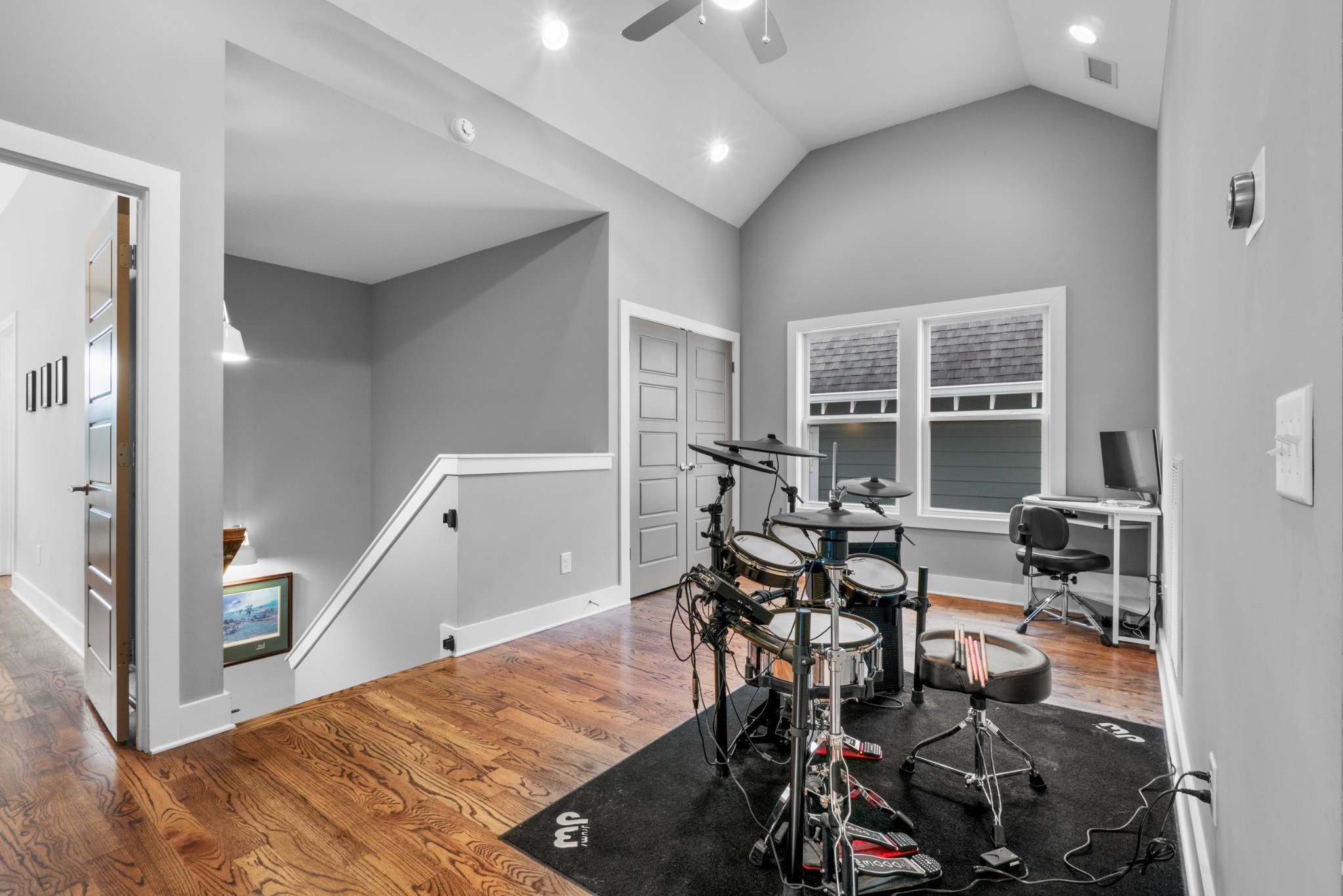 111 Creighton Ave Unit: A