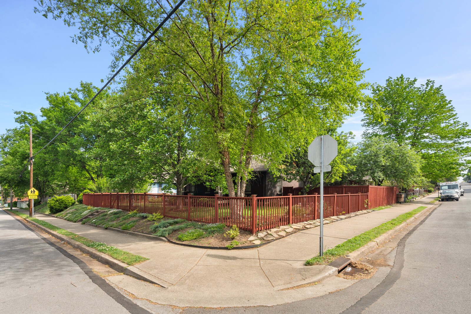 313 S 7th St