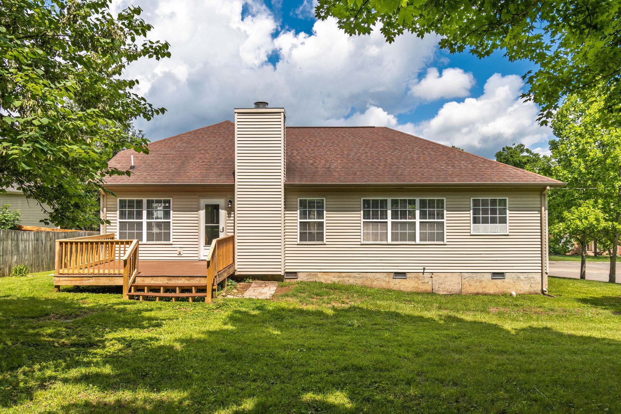 908 Celeste Ct