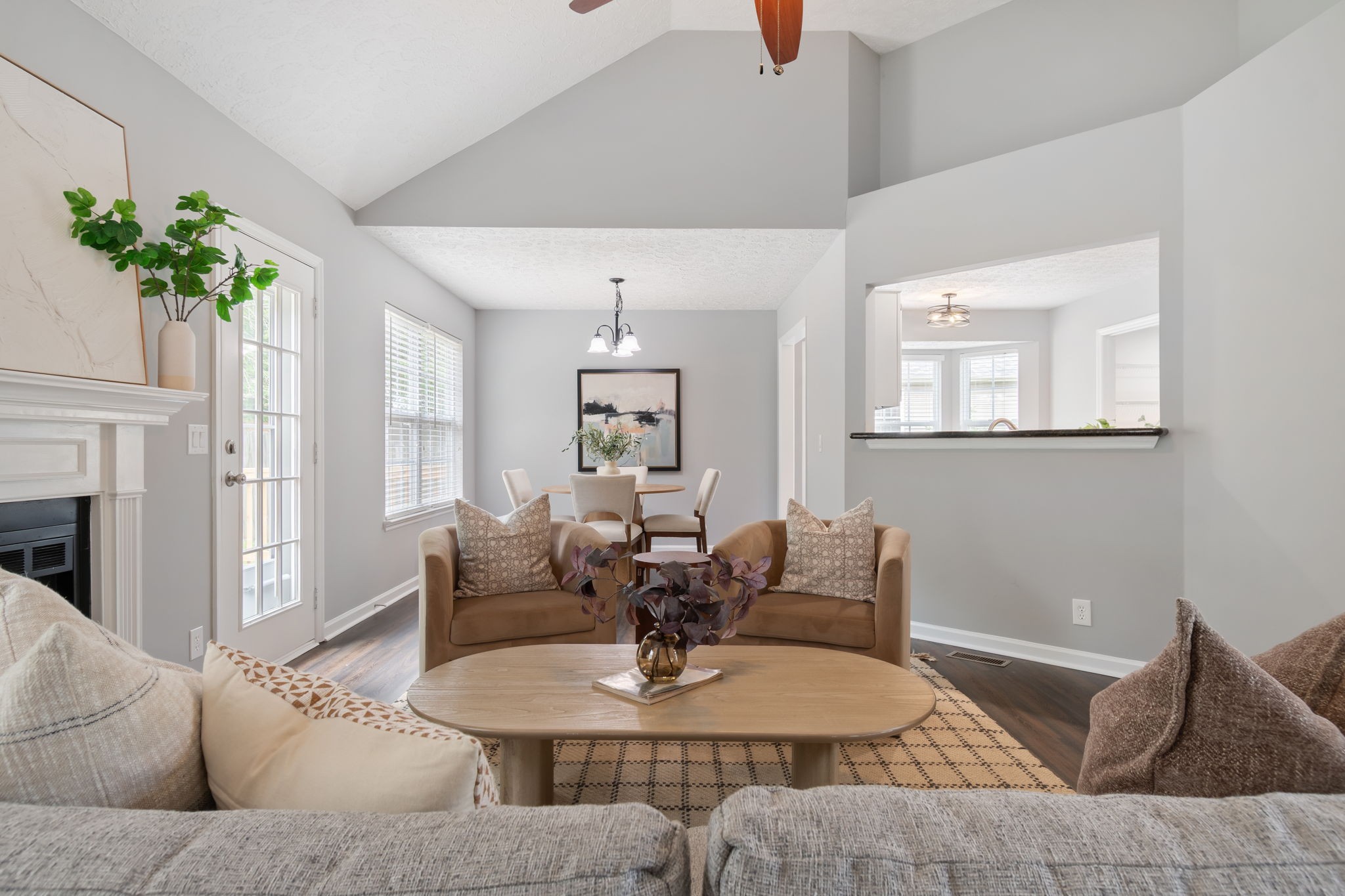 908 Celeste Ct