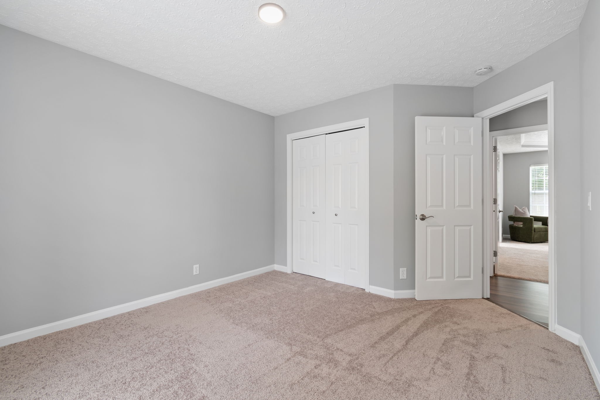 908 Celeste Ct