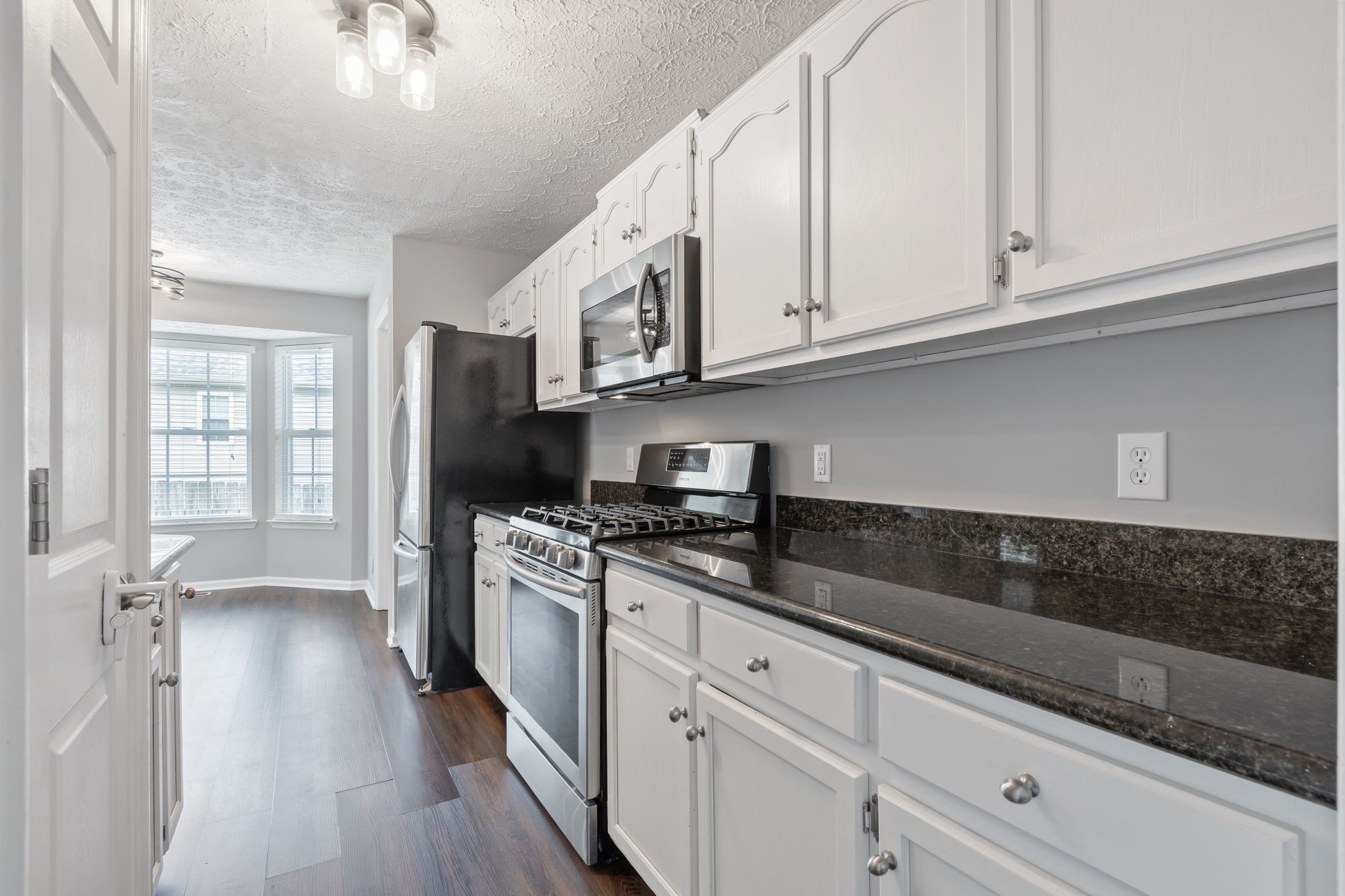 908 Celeste Ct