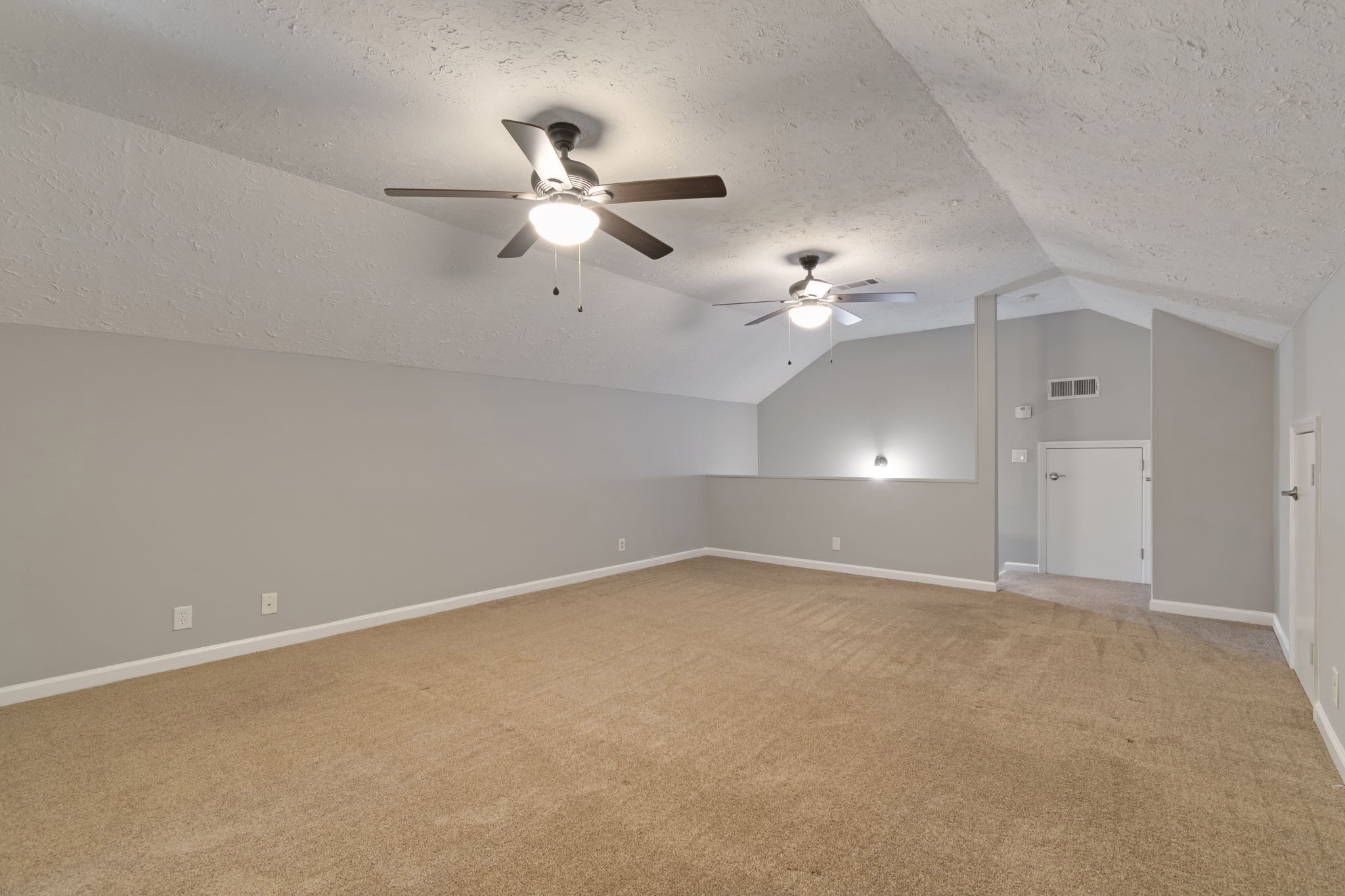 908 Celeste Ct