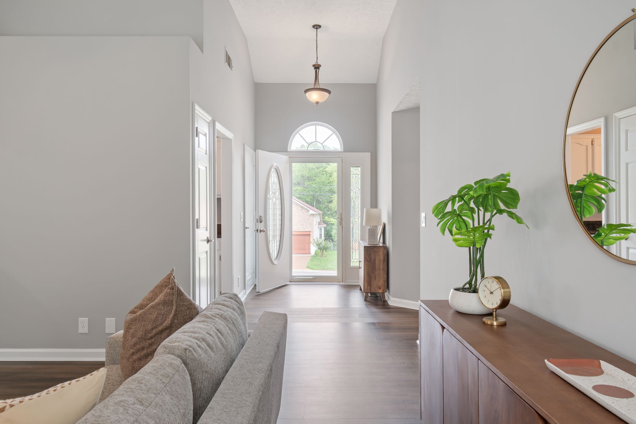 908 Celeste Ct
