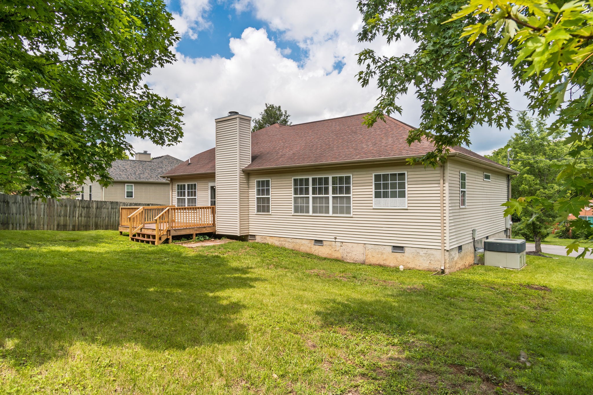 908 Celeste Ct