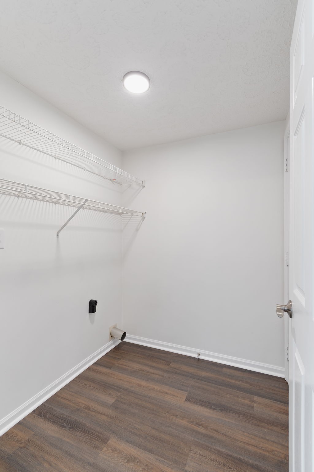 908 Celeste Ct