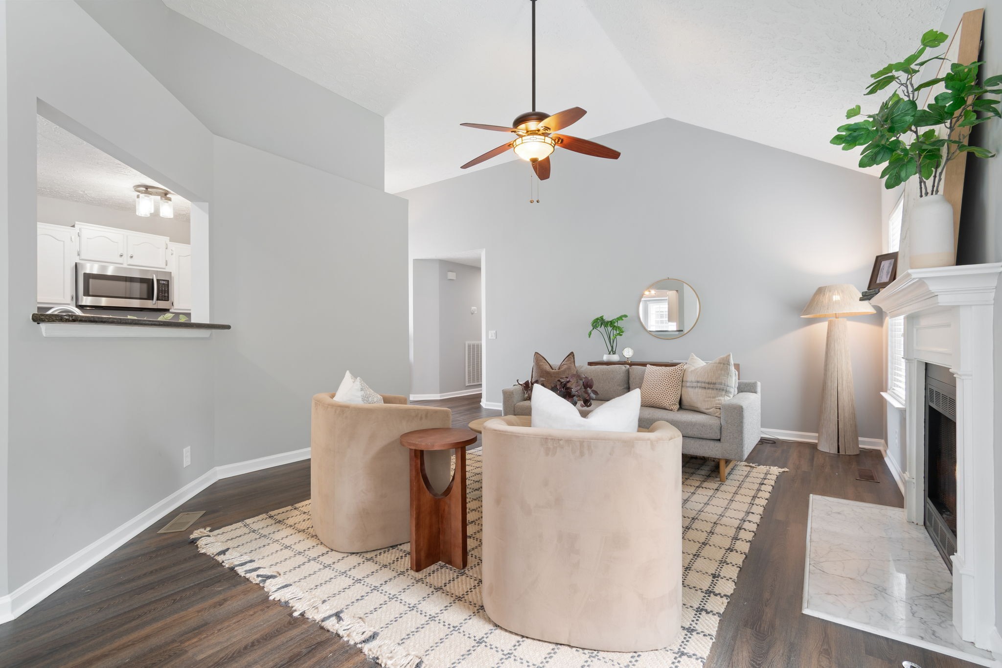 908 Celeste Ct