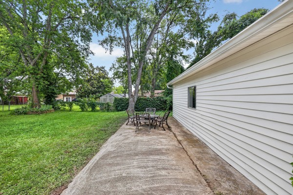326 Raindrop Ln