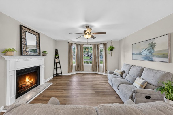 326 Raindrop Ln
