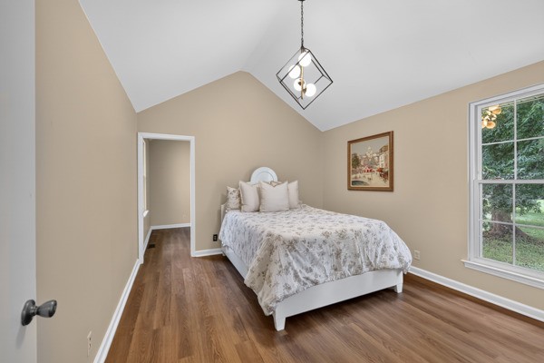 326 Raindrop Ln
