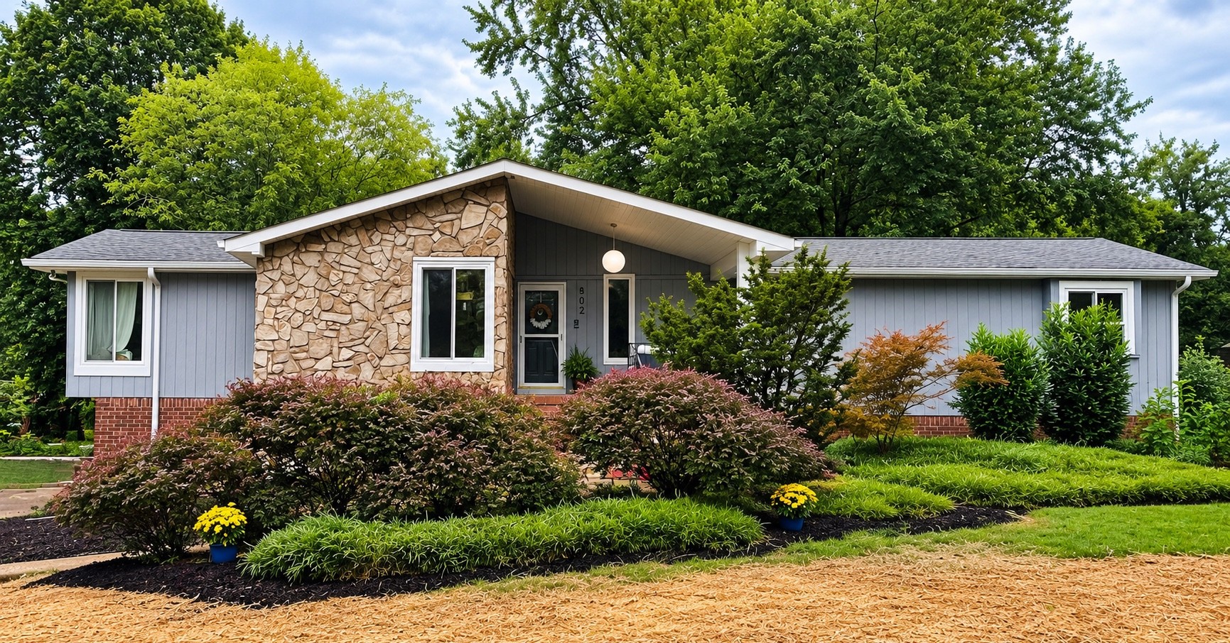 502 Hillwood Dr
