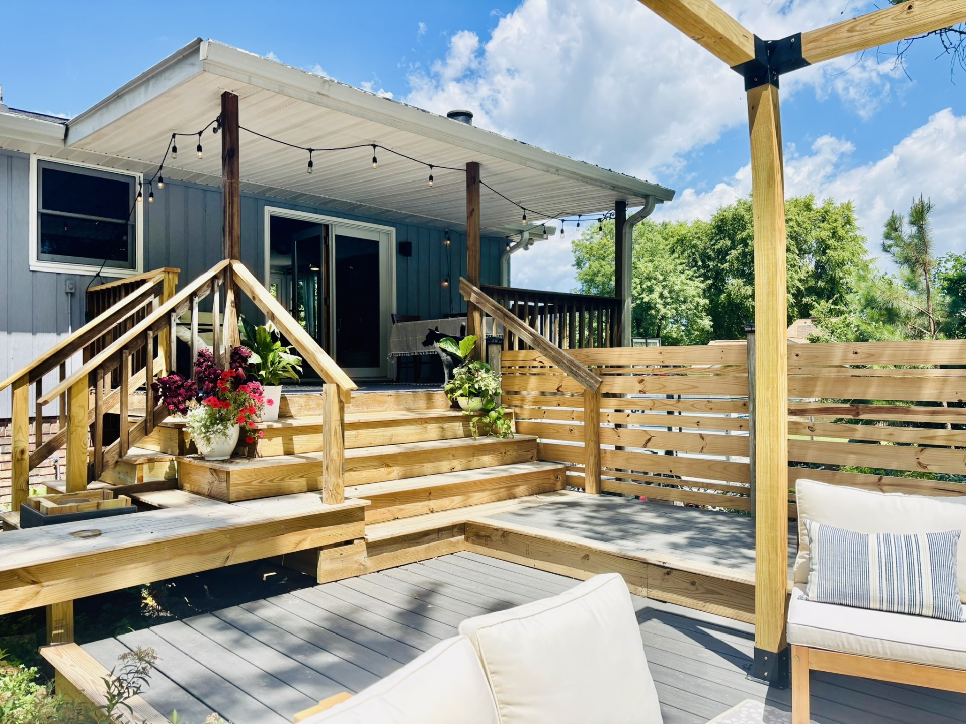 502 Hillwood Dr