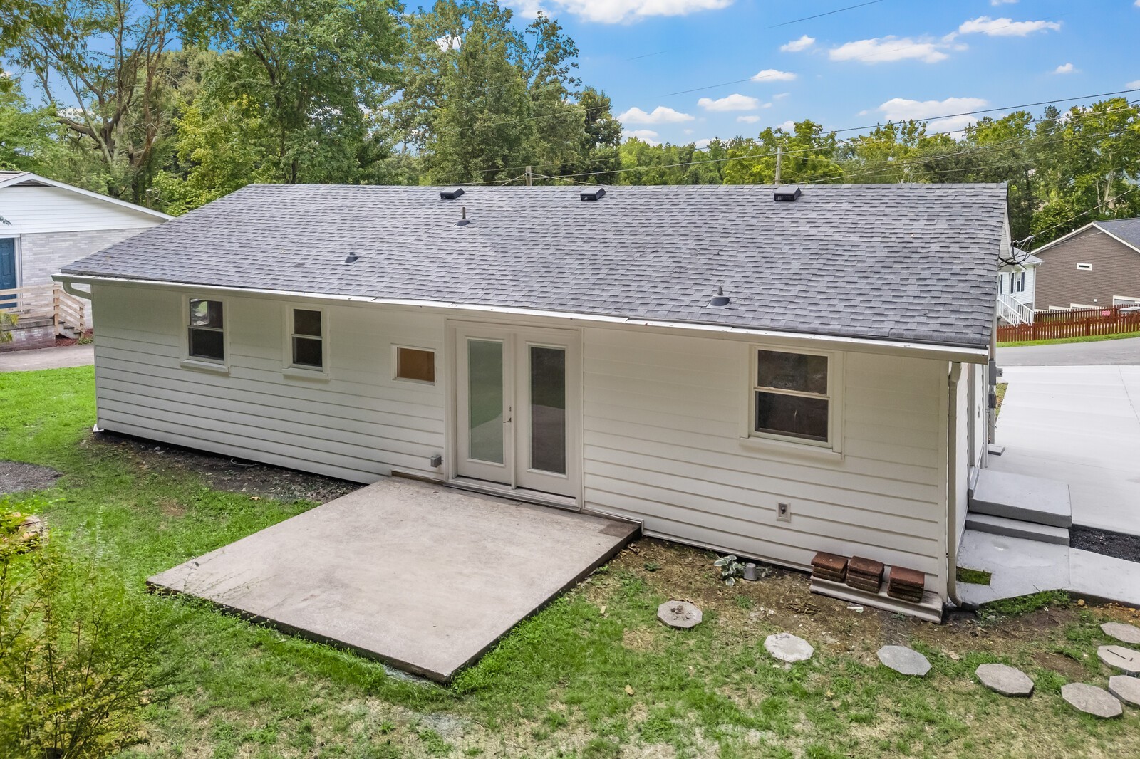 99 Gallaher St
