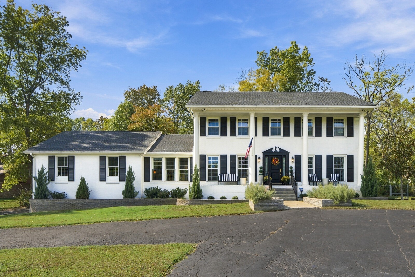 901 N Summerfield Dr
