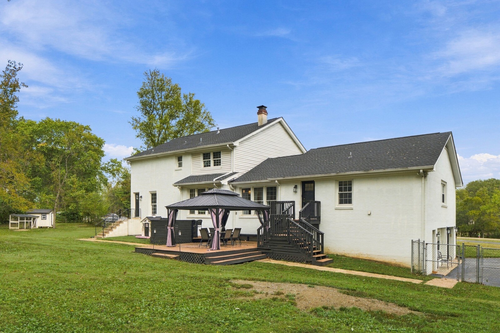 901 N Summerfield Dr