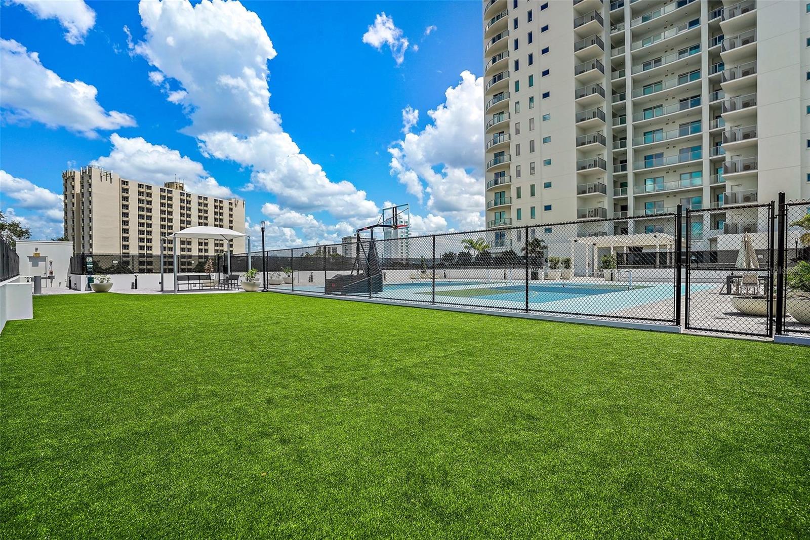 2910 W BARCELONA ST #1001